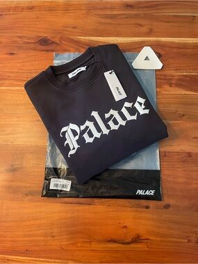 PALACE Ye Olde Crewneck Black NWT